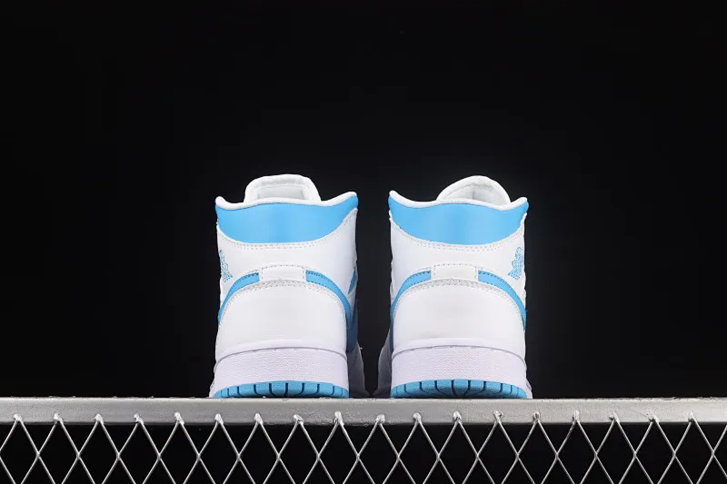 All Categories Air Jordan Jordan Series Basketball Shoes Air Jordan 1 Mid Different Versions Air Jordan 1 Mid AJ1 Joe 1 Lake Blue Zhongbang Basketball Shoes BQ6472-114